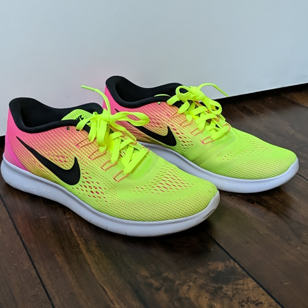 Nike Free Run RN Women's Sneakers